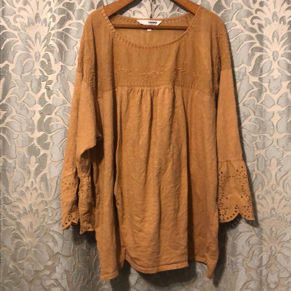 Bell sleeve top